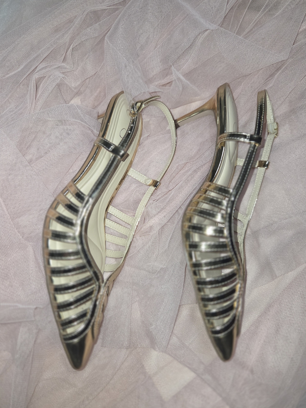 Jessica Simpson Metallic Gold Strappy Slingback Kitten Heel - Picture 4 of 9